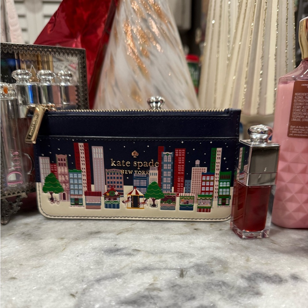 Kate Spade Winter Wonders Large Slide Card Holder, Festive Christmas.